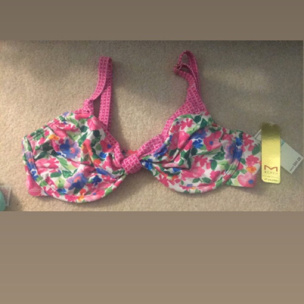 Pink floral Maidenform bikini top NWT